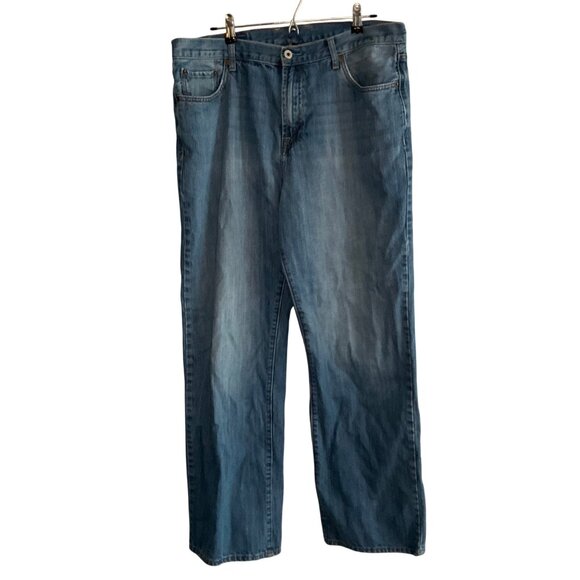 Lucky Brand Mens Relaxed Fit Distressed Light Wash Denim Jeans Size 36 Cotton - Picture 1 of 10